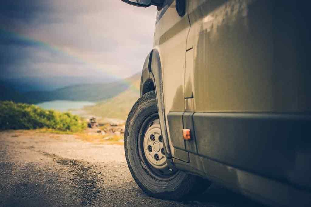 recommended trailer tire pressure