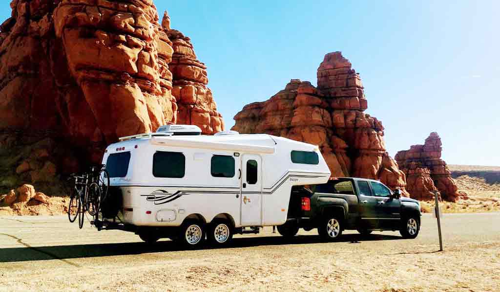lightweight 5th wheel campers