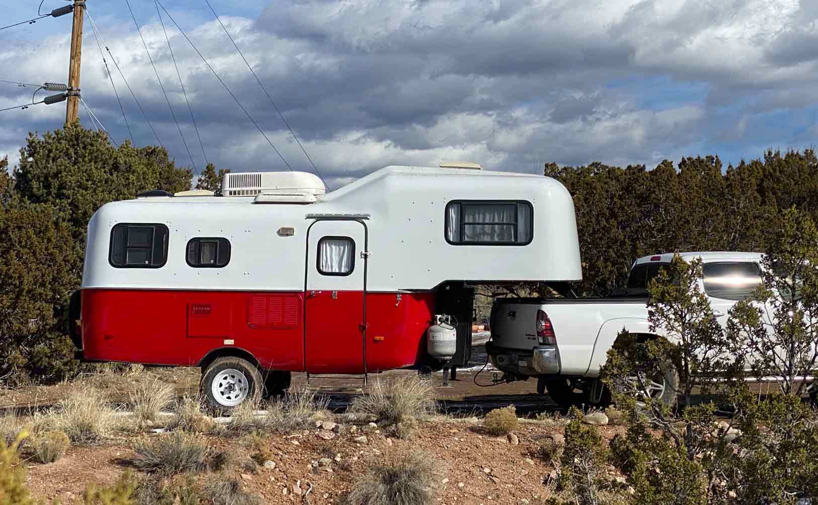 small fifth wheel campers