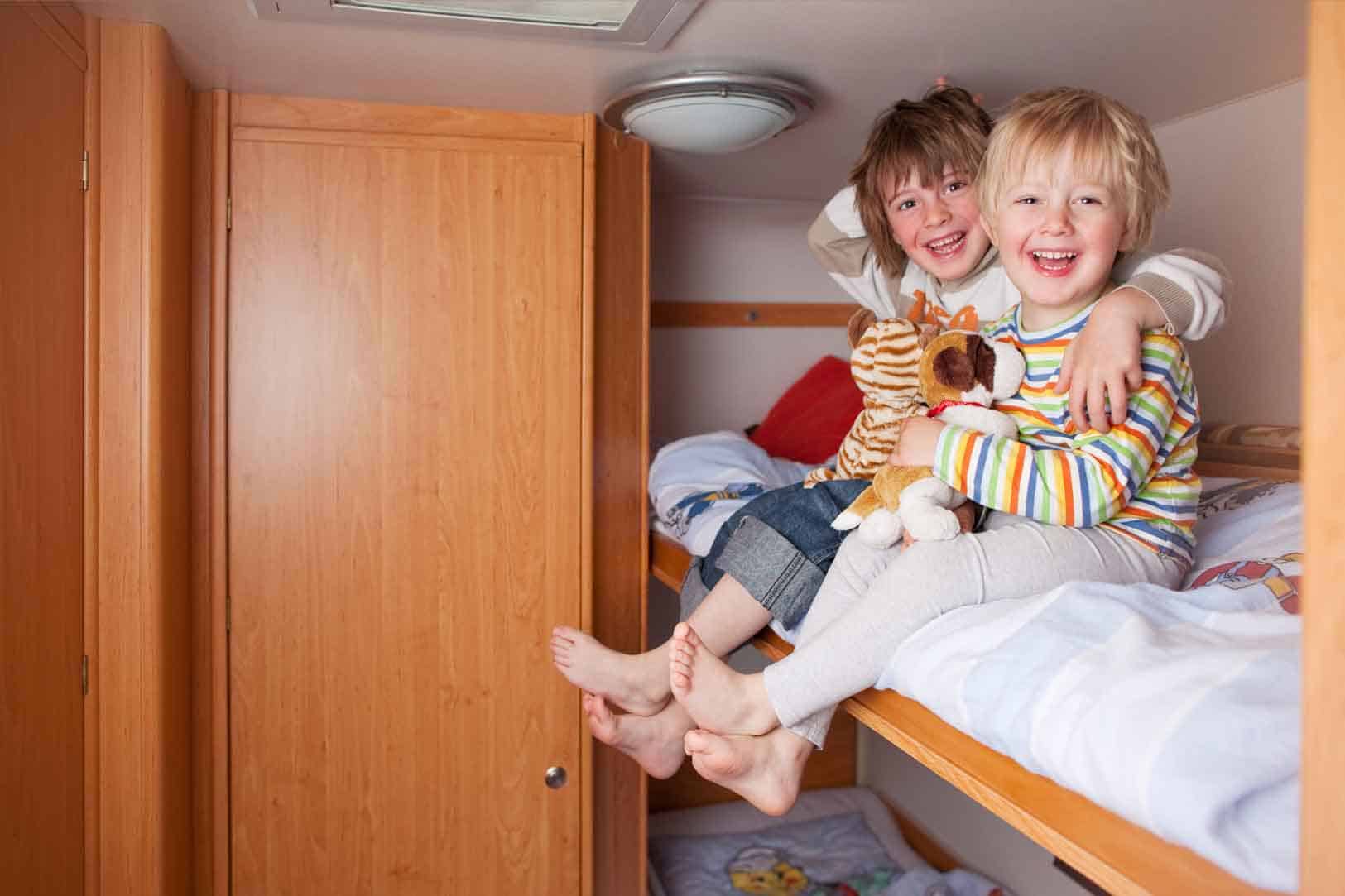 travel trailer with bunk beds