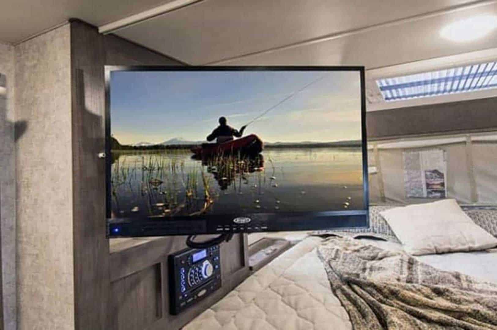 how to watch TV in an RV