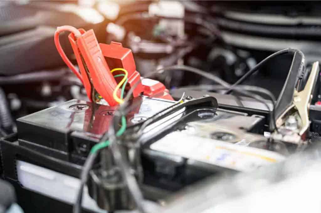 how to trickle charge RV batteries