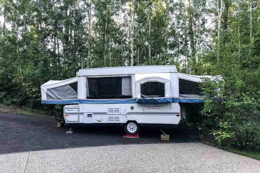 tow weight of pop up camper